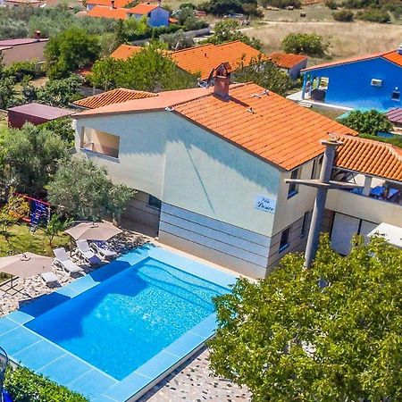 All Seasons Apartment Пула Екстер'єр фото